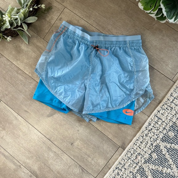 New Nike Women's Icon Clash Tempo Luxe Mid-Rise Running Shorts Blue Size XS - Picture 15 of 15